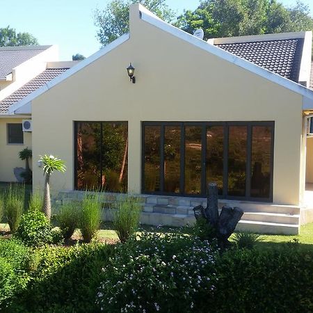 Jakobs Guesthouse & Cottage East London Exterior foto