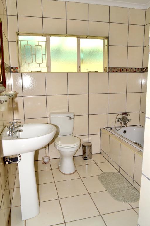 Jakobs Guesthouse & Cottage East London Cameră foto