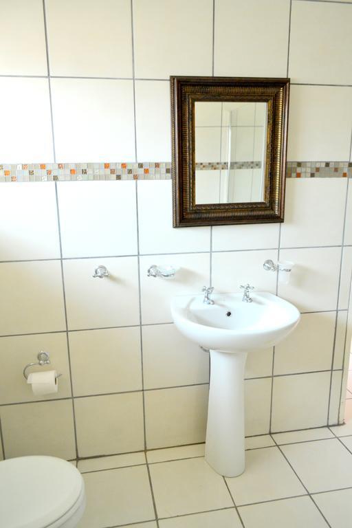 Jakobs Guesthouse & Cottage East London Cameră foto